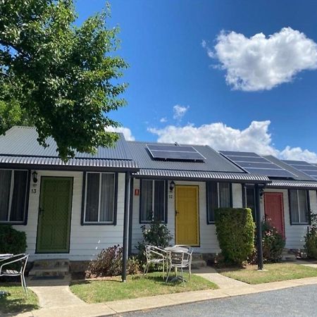 Canberra Ave Villas Queanbeyan Buitenkant foto