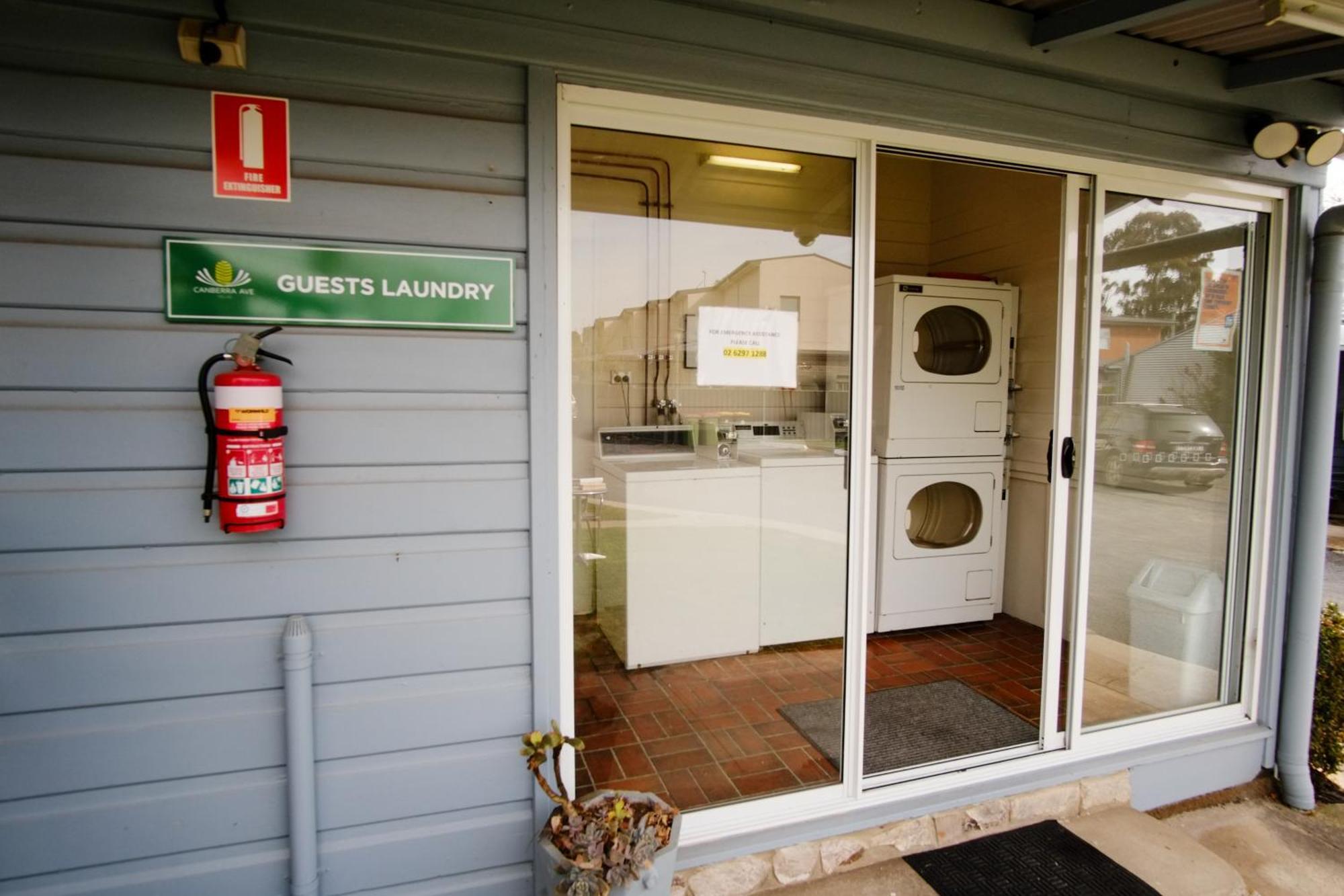 Canberra Ave Villas Queanbeyan Buitenkant foto