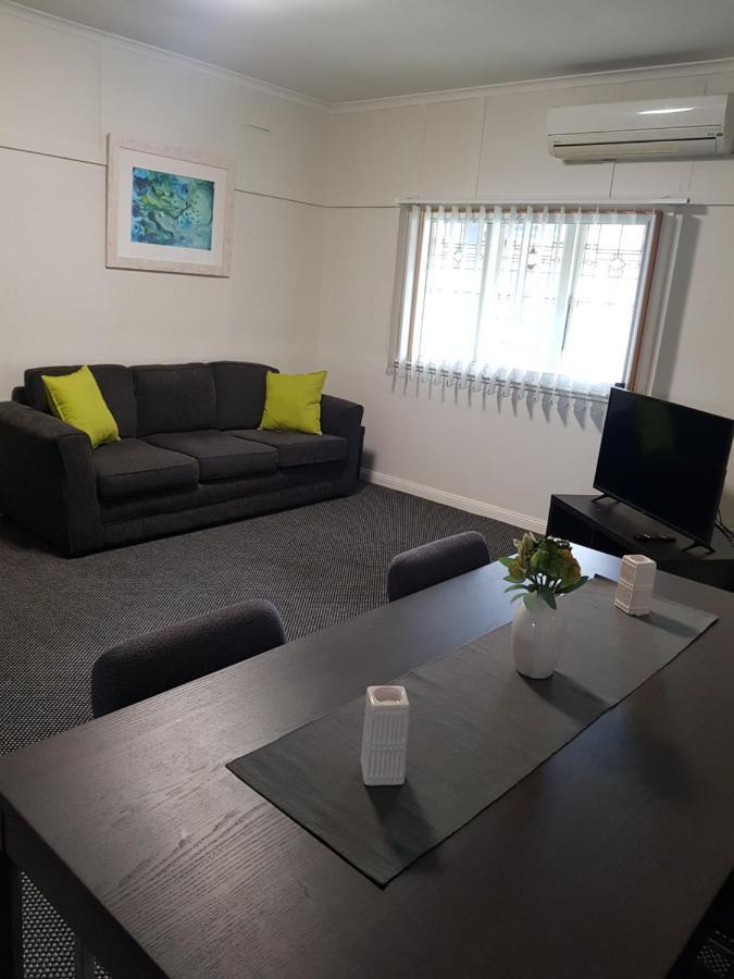 Canberra Ave Villas Queanbeyan Buitenkant foto